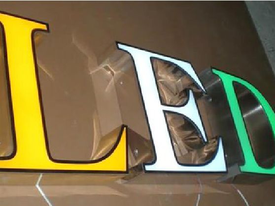确山介绍LED招牌的基础知识。